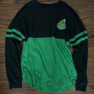 Women’s Universal Studios Grinch Long Sleeve